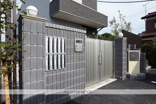 東京都八王子市長沼町[1K/23.06m2]のエントランス