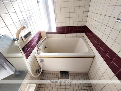 メゾン青葉台５号棟[3K/38.96m2]のバス