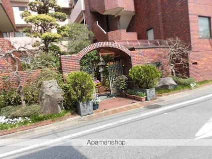 荻野ハイツ[1R/14.25m2]のエントランス2