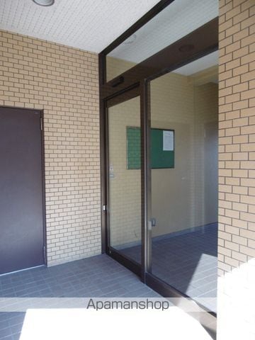 アーバンハイツ中野栄の玄関写真
