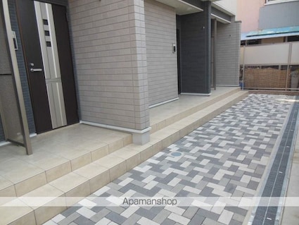 愛知県名古屋市西区城町[1LDK/41.3m2]のエントランス2