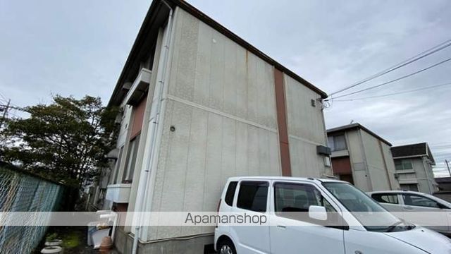 エレガンス西市 E棟の外観写真