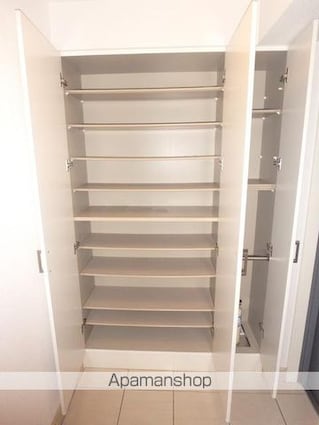 エスティメゾン錦糸町Ⅱ[2LDK/64.91m2]の収納