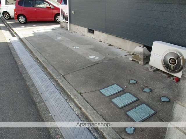 ルーミー甲府98号館の外観写真