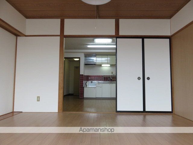 ネットプラスビルの内装写真