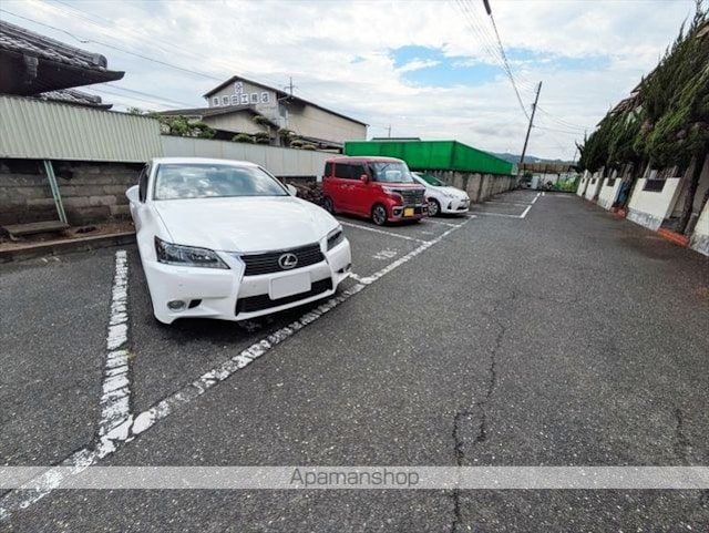岡山県倉敷市新田[3K/39.74m2]の駐車場