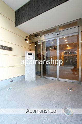 RESIDENCE本町の玄関写真