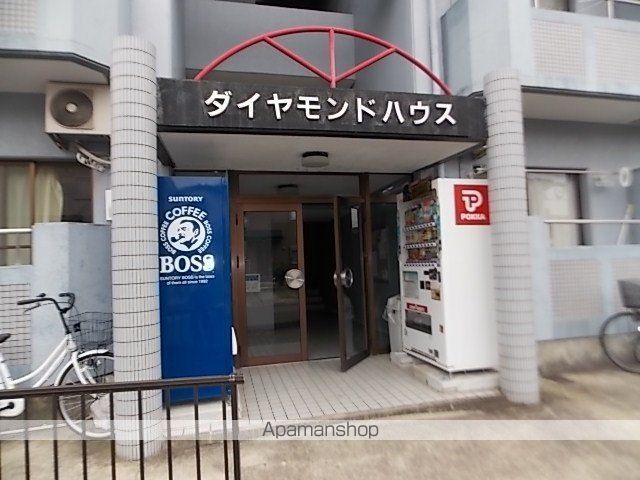 ダイヤモンドハウスの玄関写真