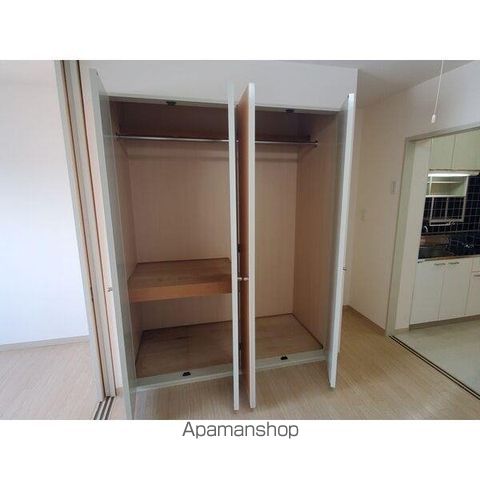イーグルハイツ銀杏町の内装写真