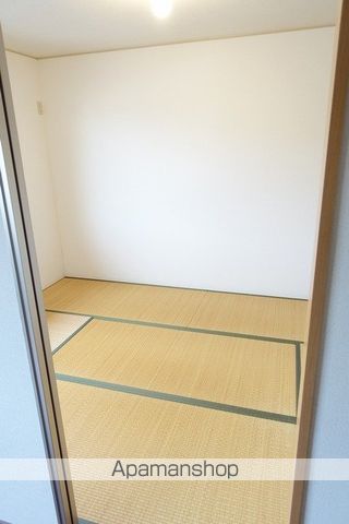 ラグージュ B棟の内装写真