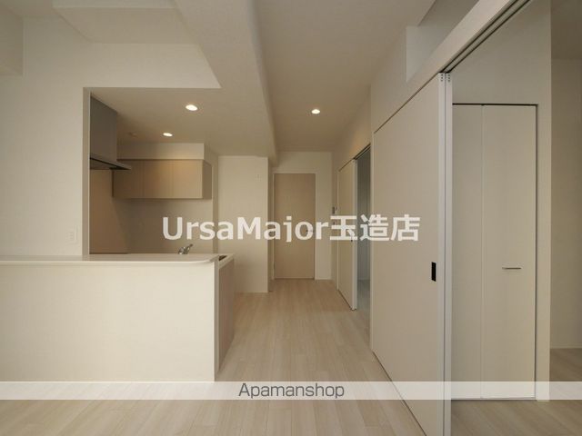 コンフォリア・リヴ大阪本町の内装写真