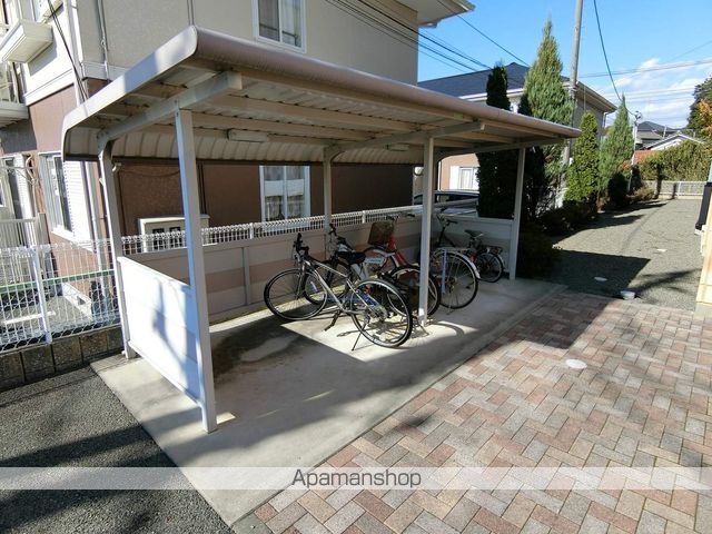 エイトスター大岡の玄関写真