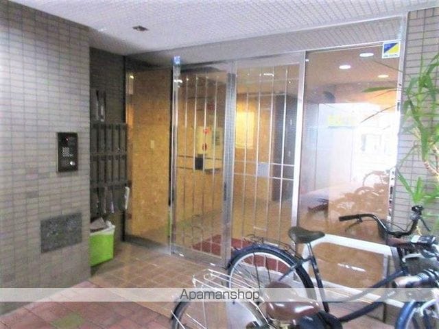 サンロイヤル都島本通の玄関写真