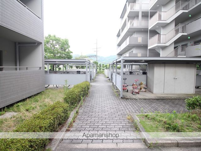 PHOENIX COURT 交野IIの玄関写真