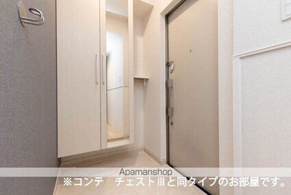 トロワ・ブランシュ・港町[1LDK/41.88m2]の玄関