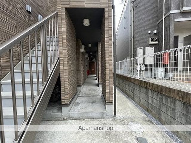 EAST OCEANの玄関写真