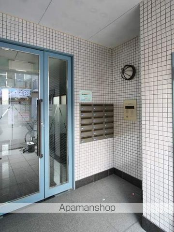 クレストウッドの玄関写真
