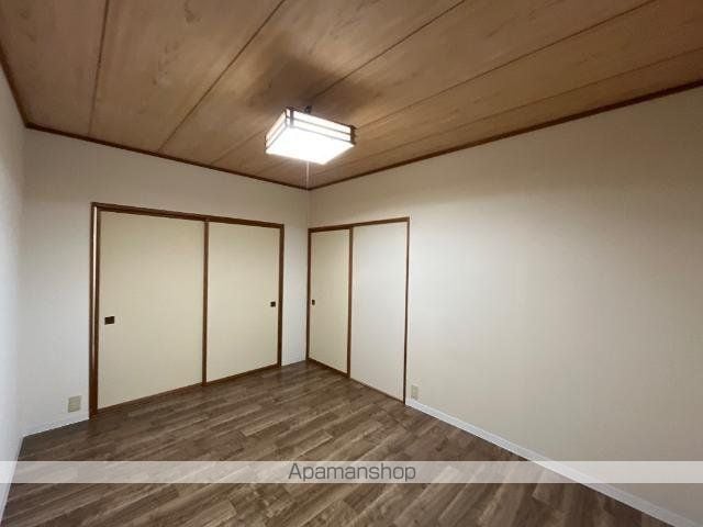 ROOMYかんのの内装写真