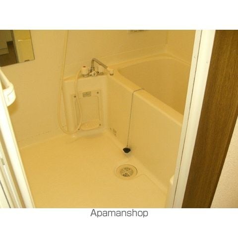 アンプルール リーブル GLAND Bの内装写真