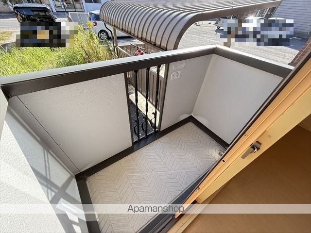 山陰本線 東山公園駅 徒歩6分 2階建 築22年の内装写真