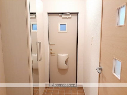 クラウン[1LDK/34.05m2]の玄関