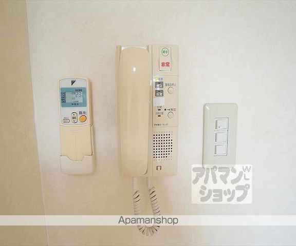 ドルス百万遍の内装写真