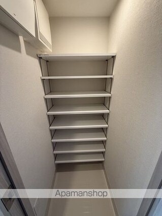 プレディアコート三軒茶屋[2LDK/39.32m2]の収納