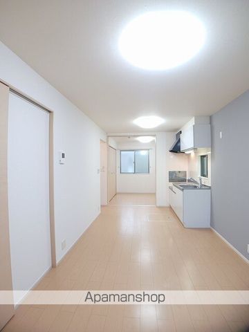 スザンヌ ラングランAの内装写真