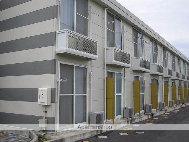 レオパレスブルースカイIIIの外観写真