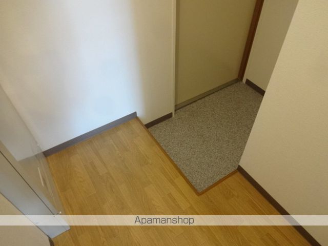 EST布施の内装写真