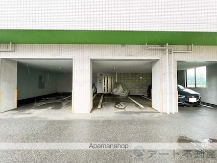 ハピネスイン１[1R/27.5m2]の駐車場5