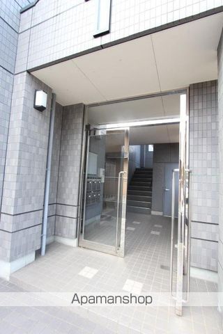 ワンダーハウスA棟の玄関写真
