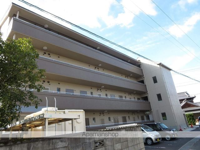 ピュアハイツ生野の外観写真