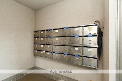 高松南ハイツ[2LDK/57.8m2]の共用部2