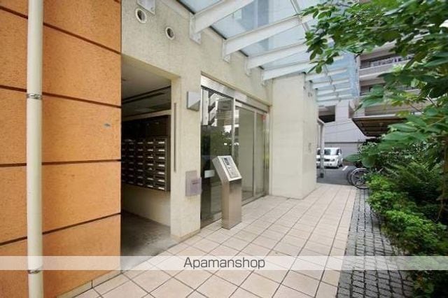 アントゥール薬院の玄関写真