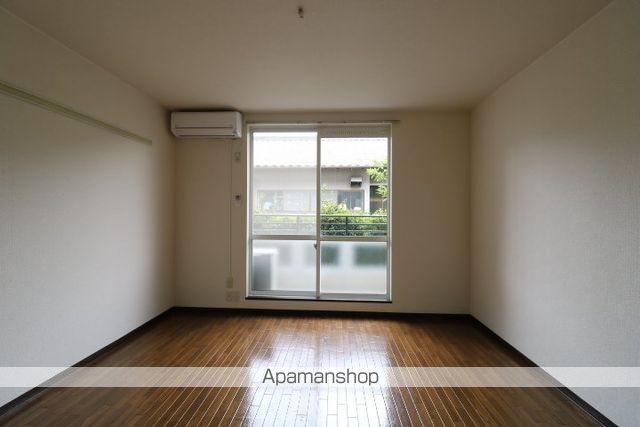 S.T.VILLA TSUSHIMA Bの内装写真