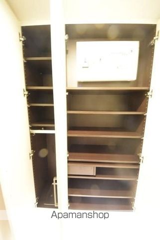 プレミスト新宿都庁前の内装写真