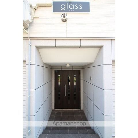 GLASSの玄関写真