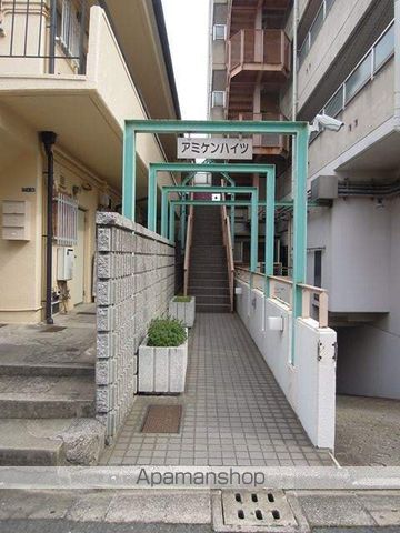 アミケンハイツの玄関写真