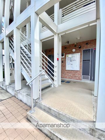 レオネクストアイランド パレスの玄関写真