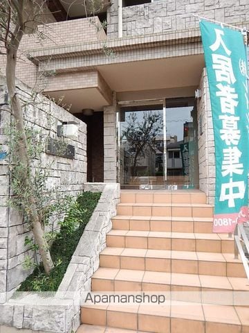 P.MARKS荒田の玄関写真