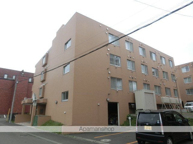 ノースパレス福住弐番館の外観写真