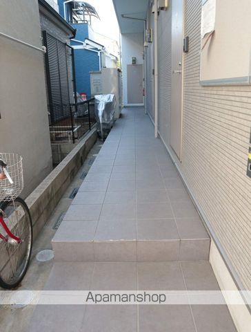 ATTIC堺の玄関写真