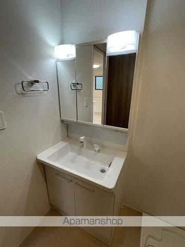 イースト オレヌの内装写真