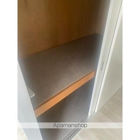 シャトルIIの内装写真