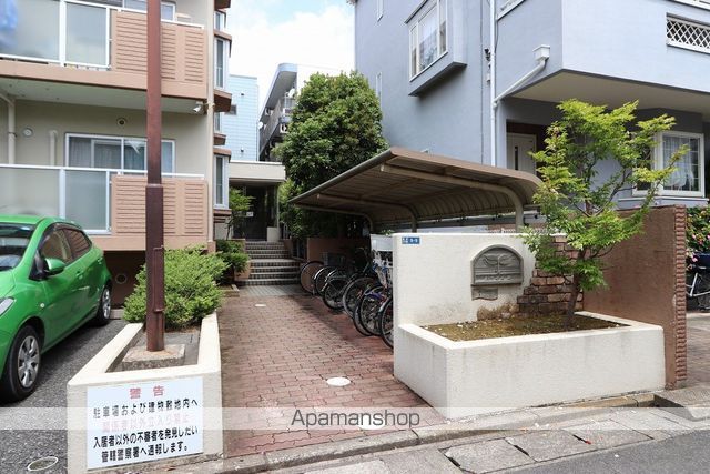 ハイネス萩の玄関写真