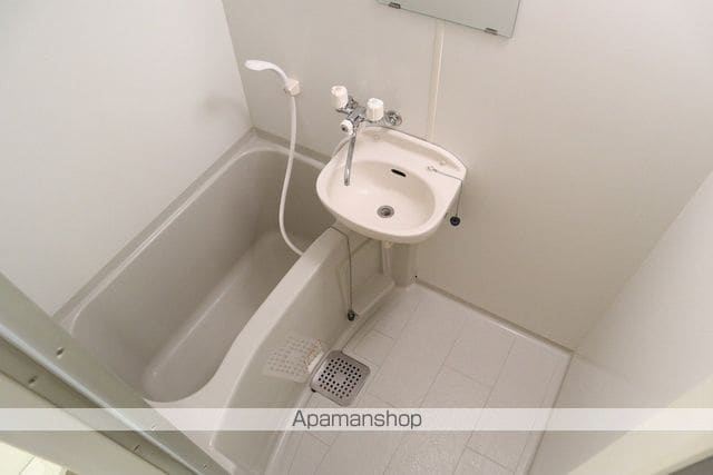 レオパレスラ ベッラ カーサの内装写真