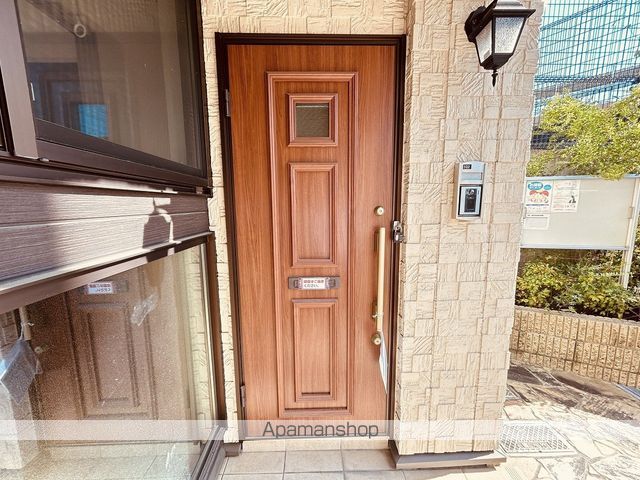 ラ ルーチェの玄関写真