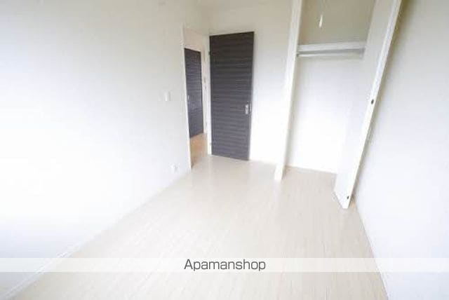 クレスティーク御宇田 A棟の内装写真