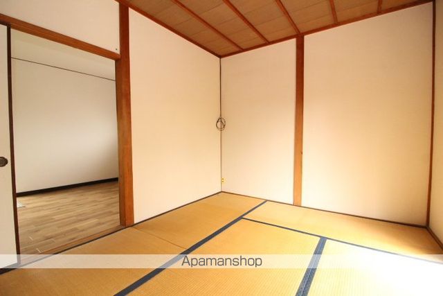 藤井貸家 南棟の内装写真